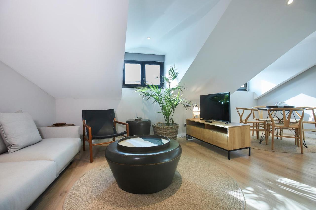 Appartement U-Sense Madrid Santa Ana Extérieur photo